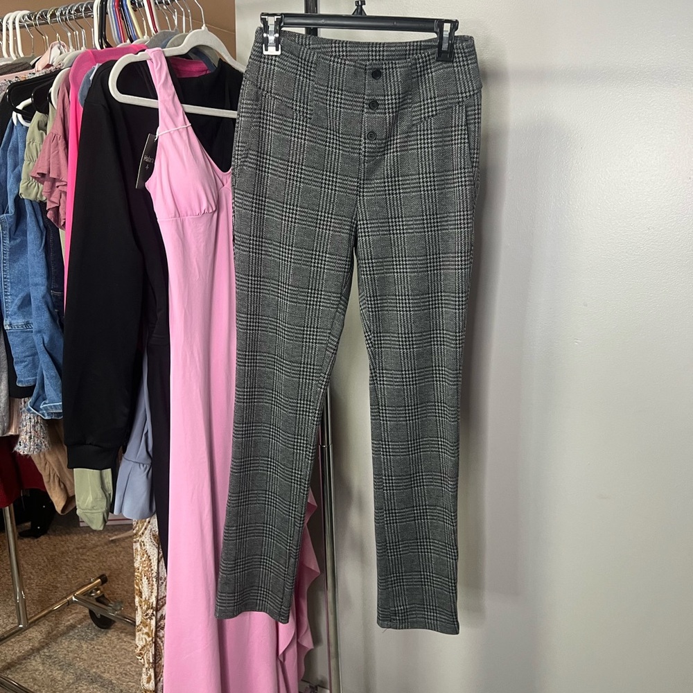 Halara Flex™ High Waisted
Houndstooth Plaid Skinny Work Pants